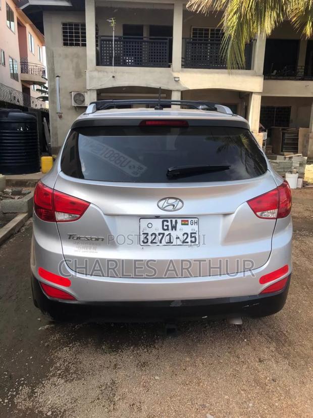 Hyundai Tucson GLS AWD 2013 Silver · Photo 3