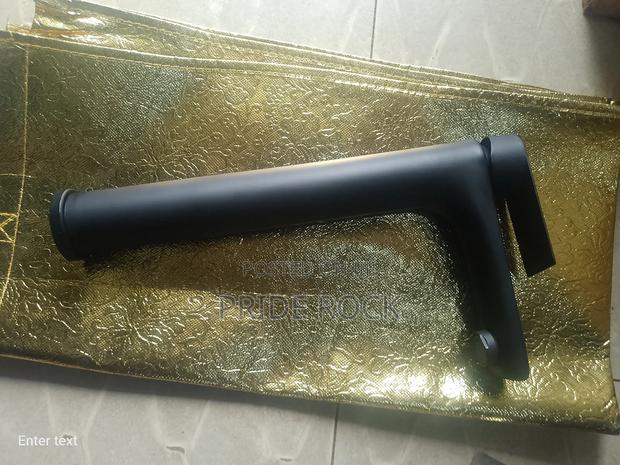 Long Basin Mixture Tap for Counter Top Basin · Photo 1