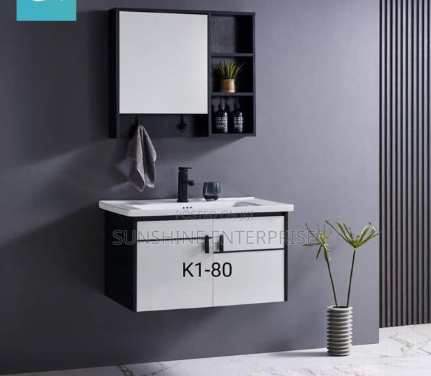 Cabinet Basin · Photo 1