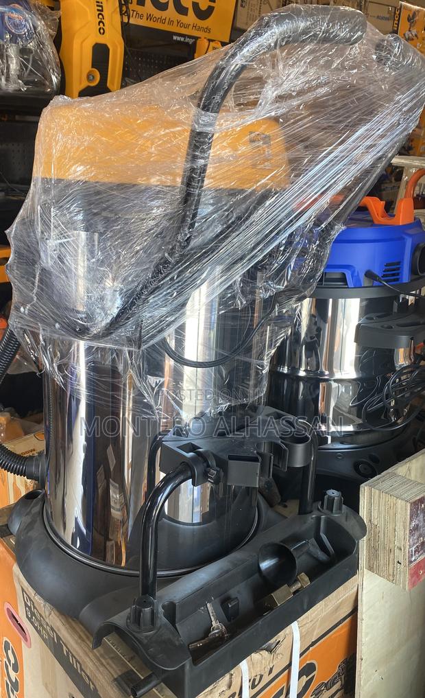 Vacuum Cleaner 30l · Photo 2