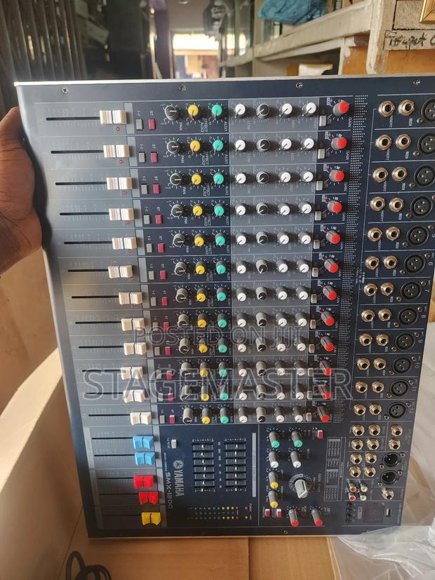 Yamaha SMX 12 Raw Mixer · Photo 1