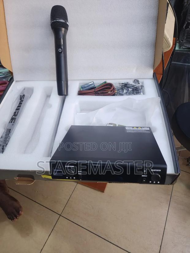 Wireless Microphones SLX · Photo 3