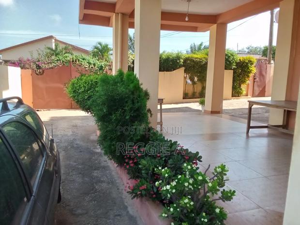 ¢250 a Day - 2 Bedroom Fully Furnished Flat (Paula Flat) · Photo 2