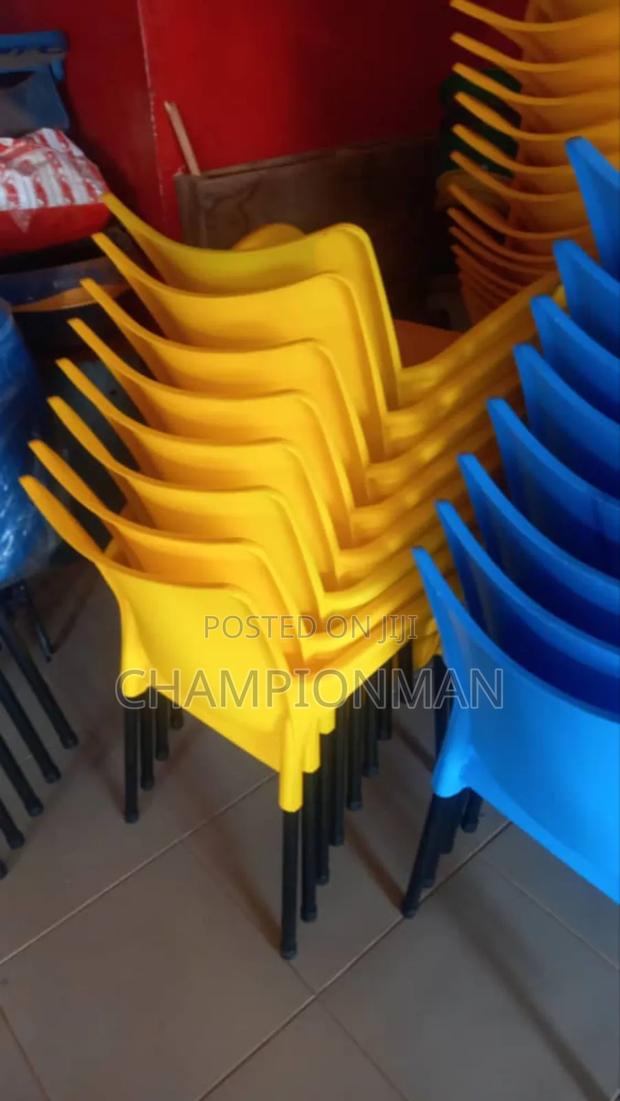 Plastic Chairs · Photo 1