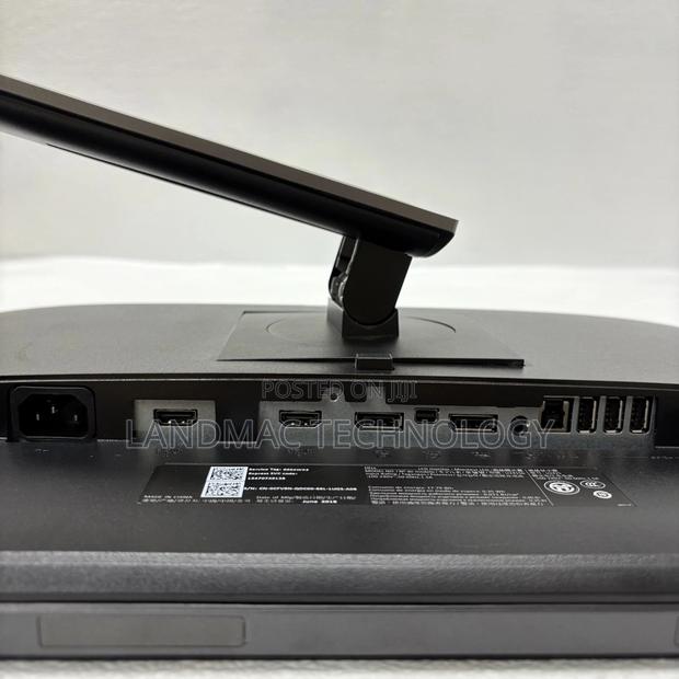 Dell Ultrasharp U2415b 24" LCD Monitor | Dp, Hdmi, Vga | · Photo 2