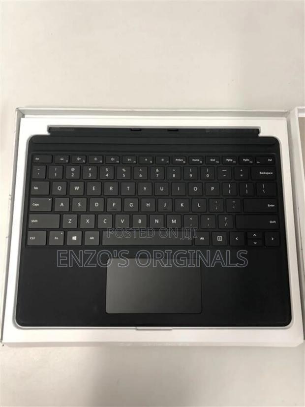 Microsoft Surface Pro 8, 9 And Pro 11 Keyboard Type Cover · Photo 4