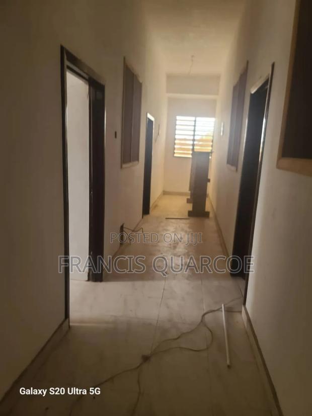 1bdrm Apartment in Francis Quarcoe, Dome for rent · Photo 5