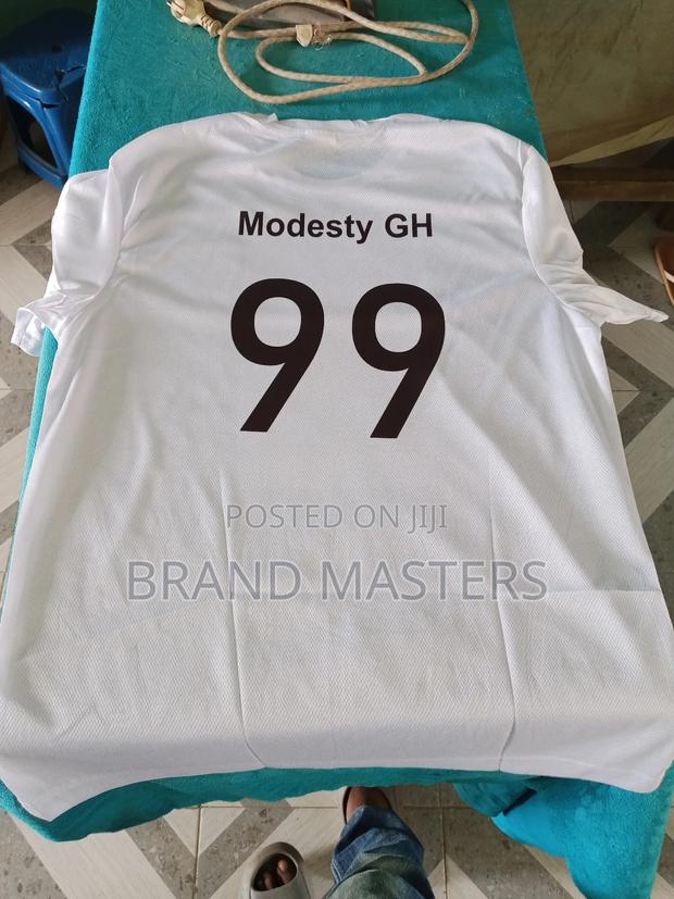 T Shirt Printing · Photo 1