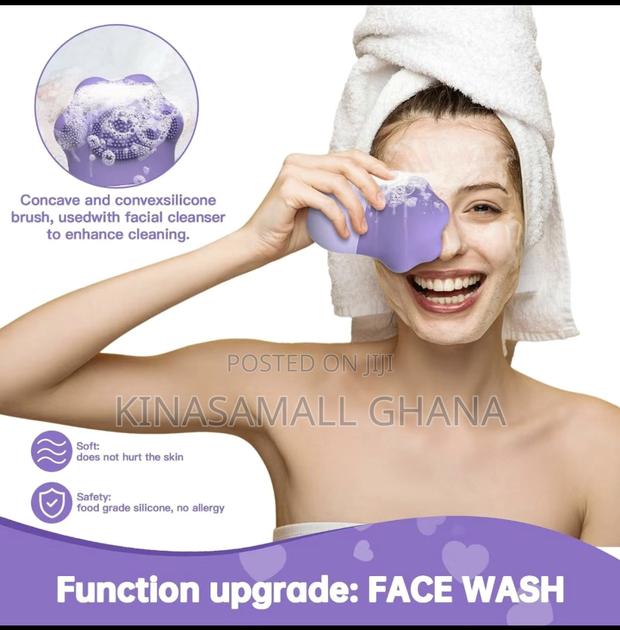 2-in-1 Ice Face Roller Scrub – For Glowing Skin · Photo 4