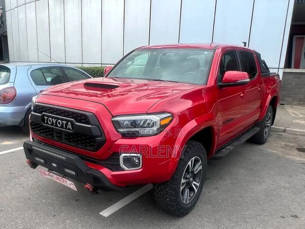 Toyota Tacoma TRD Sport 2017 Red · Photo 3