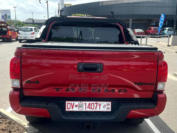 Toyota Tacoma TRD Sport 2017 Red · Photo 7