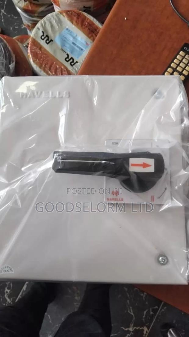 100amps Changeover Switch · Photo 1