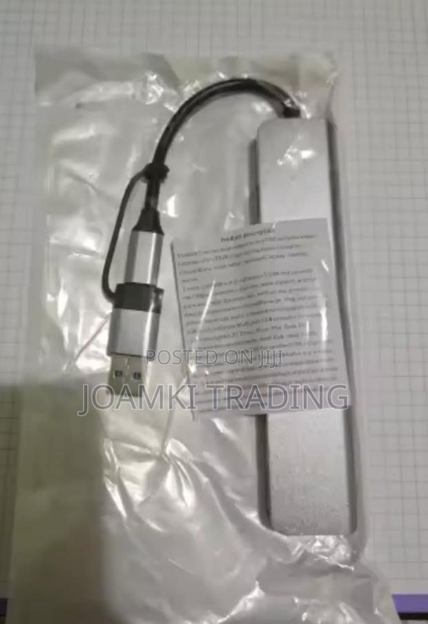7 In 2 Usb C Hub 3.0 Splitter 4 Laptop, Phone, iPad. · Photo 5