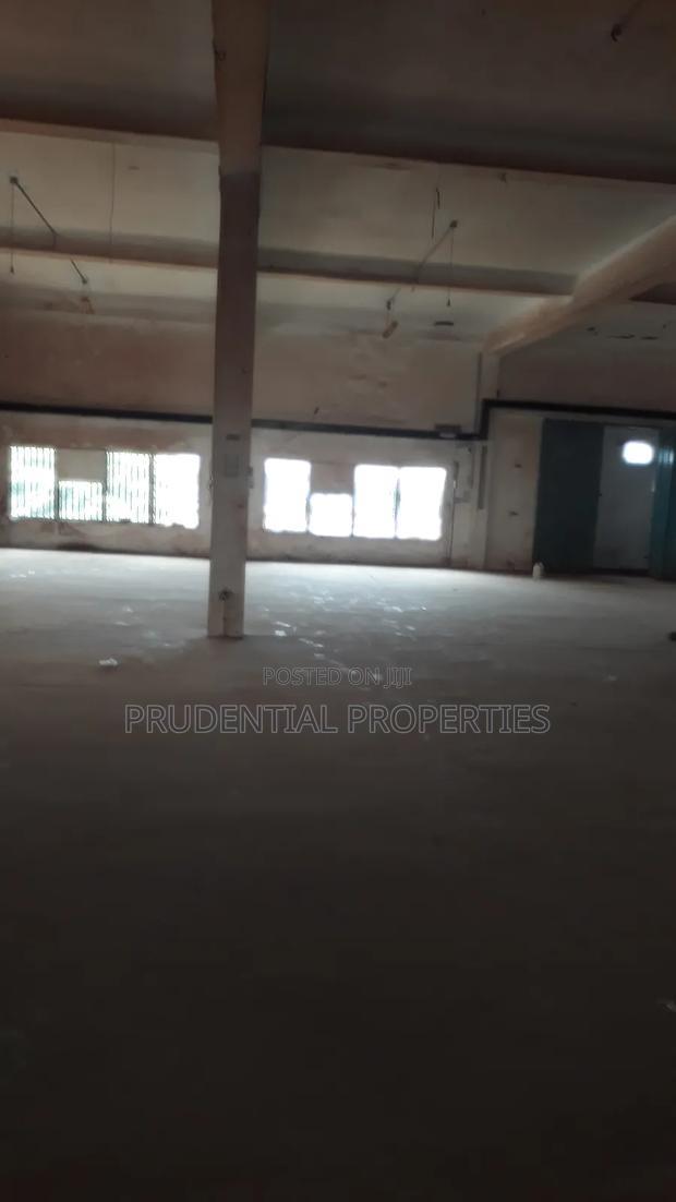 Warehouse for Rent at Abeka Junction · Photo 5