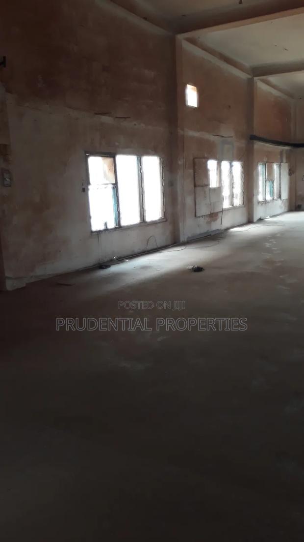 Warehouse for Rent at Abeka Junction · Photo 8