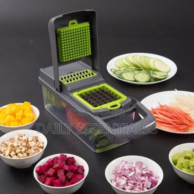 1.2l Hand Chopper With 3 Stainless Steel Blades · Photo 1