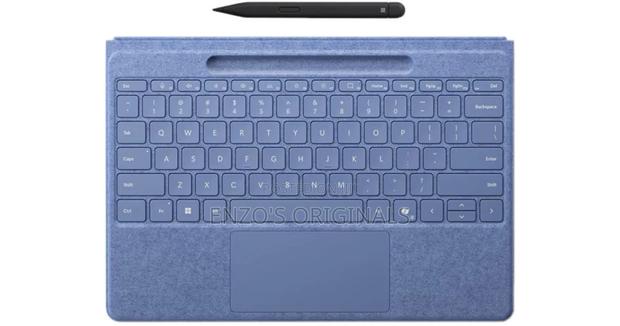 Surface Pro 9 & 11 Keyboard Signature Edition Alcantara New · Photo 4