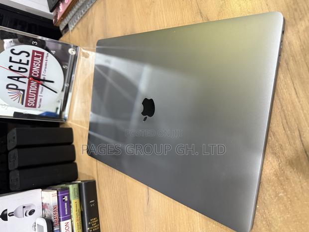 Laptop Apple MacBook Pro 2019 32GB Intel Core i7 SSD 512GB · Photo 3