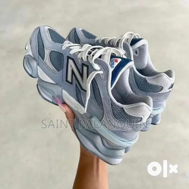 New Balance Sneaker · Photo 1