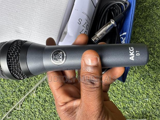 Akg-D7 Cord Microphone · Photo 4