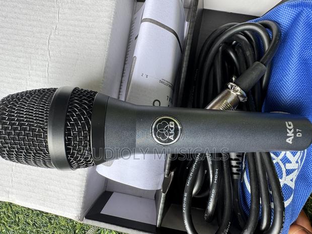 Akg-D7 Cord Microphone · Photo 1