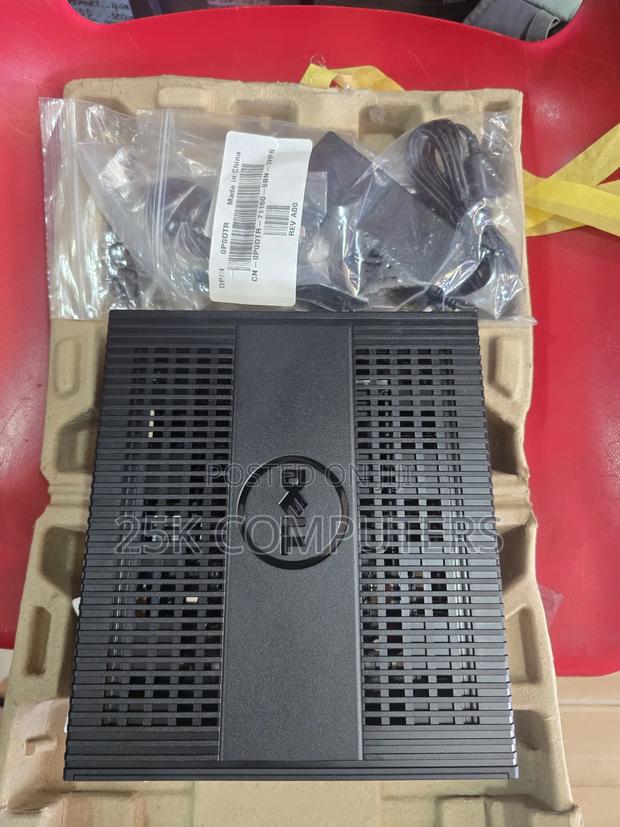 New Desktop Computer Dell 4GB AMD SSD 32GB · Photo 4