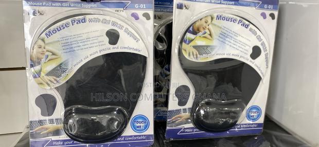 H-02 High Quality Mouse Pad Plus Wrist Support – Black · Photo 2