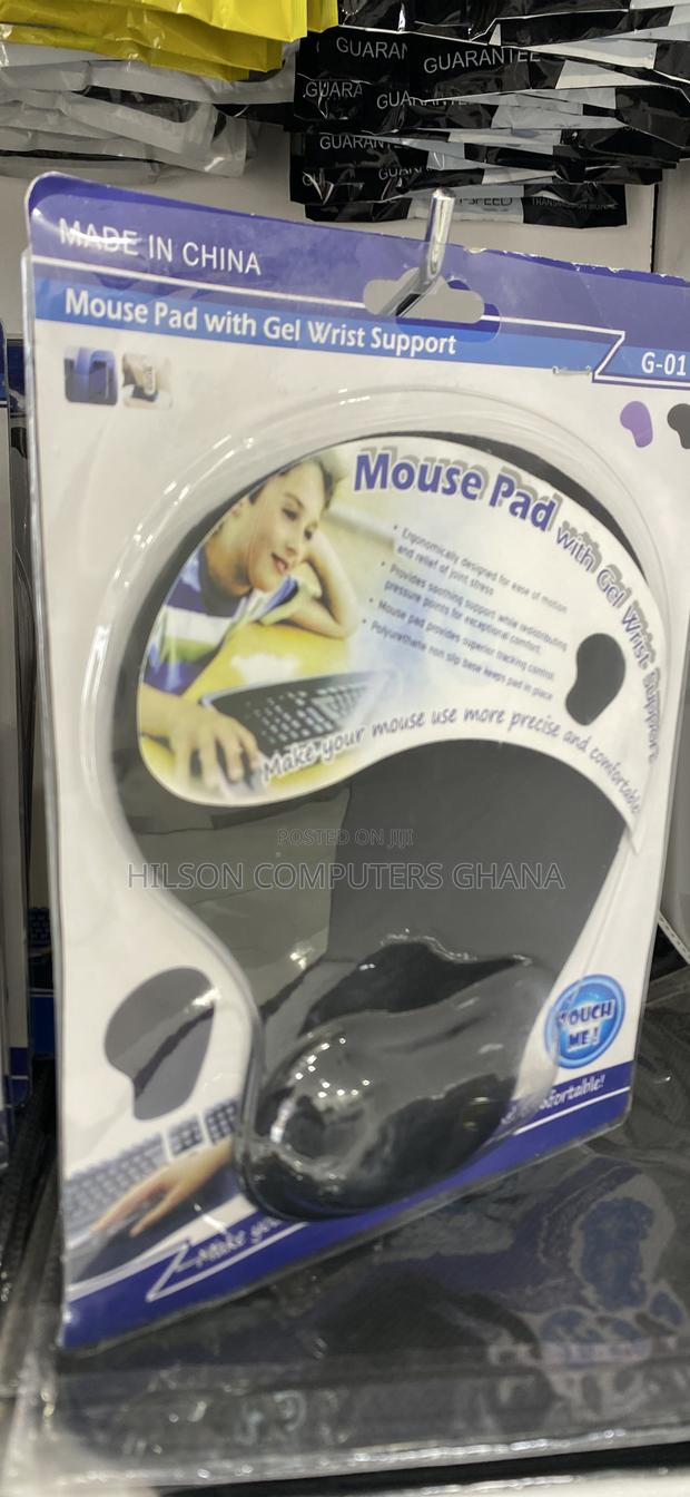 H-02 High Quality Mouse Pad Plus Wrist Support – Black · Photo 3