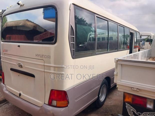 Hyundai County 2012 Beige · Photo 7