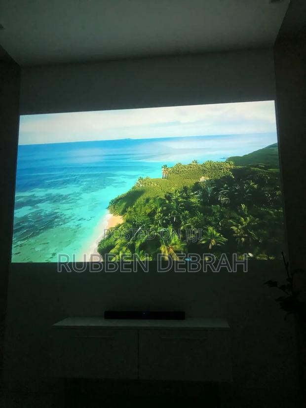 Advanced Smart Projector · Photo 5