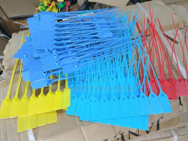 Safety Seals (Colour Code) · Photo 4