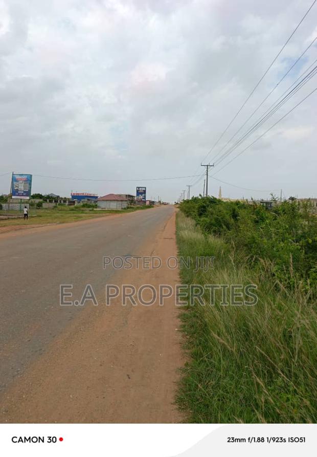 Land Title · Photo 1