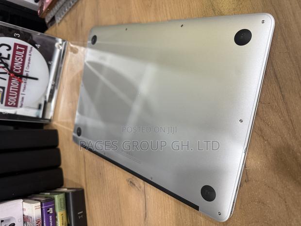 Laptop Apple MacBook Air 2017 8GB Intel Core i5 SSD 512GB · Photo 1