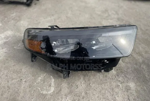 Ford Explorer 2020-2024 Model · Photo 1