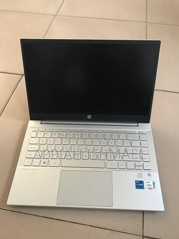Laptop HP Pavilion 14 16GB Intel Core i5 SSD 512GB · Photo 1