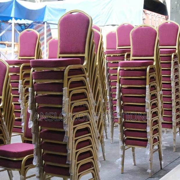 Auditorium Chair · Photo 1