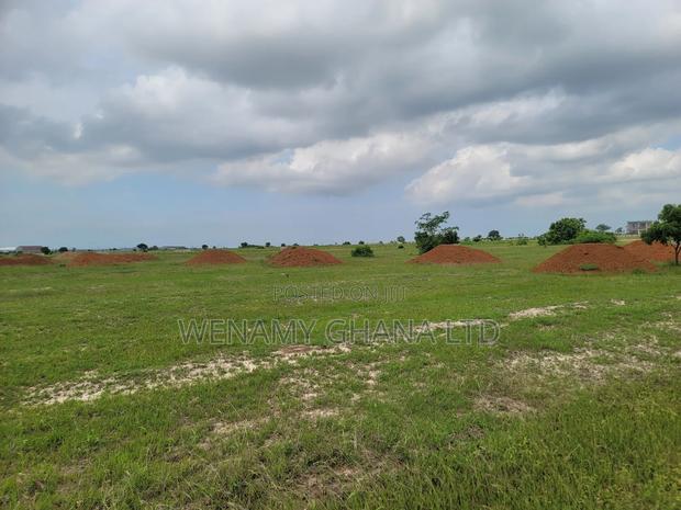 Roadside Land Motorway 10 Minutes After Central University · Photo 3