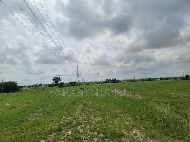 Roadside Land Motorway 10 Minutes After Central University · Photo 4