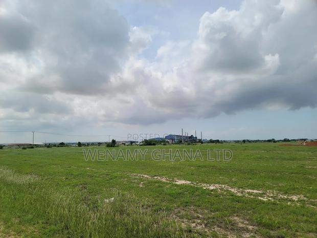 Roadside Land Motorway 10 Minutes After Central University · Photo 7