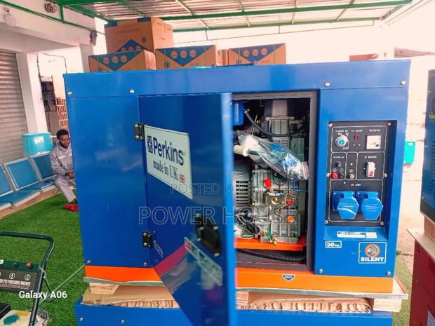 Elite Halo Circuit Perkins Generator Diesel 18kva · Photo 1
