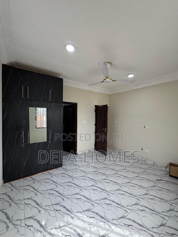 2bdrm Apartment in Amrahia, Frafraha for rent · Photo 4