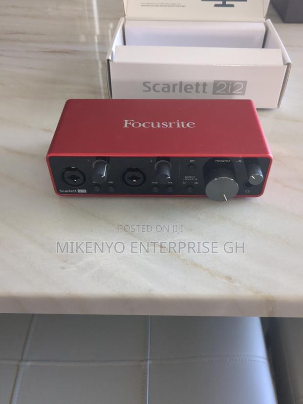 Focusrite Scarlett 2i2 3rd Gen. · Photo 3