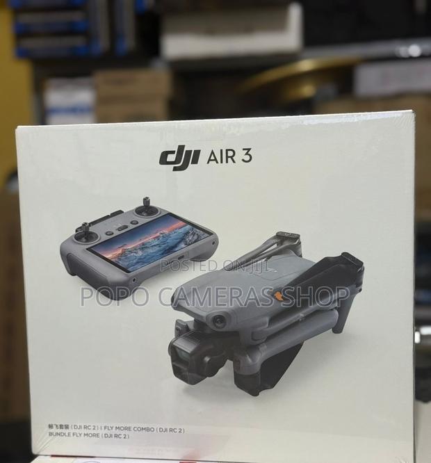 Dji Air 3 Flymore Combo (Dji Rc2) · Photo 1