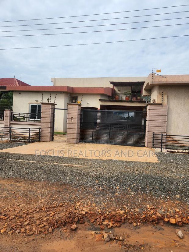 4bdrm House in Tema Metropolitan for sale