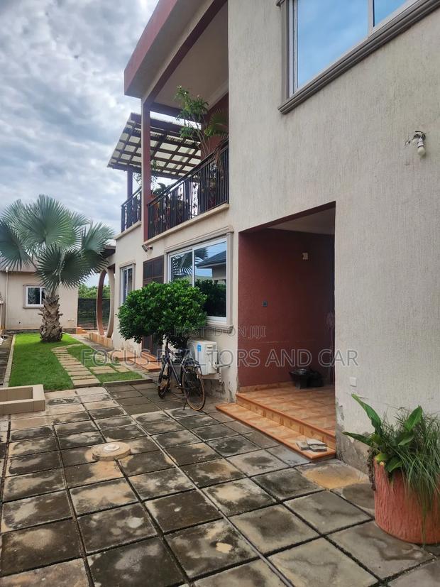 4bdrm House in Tema Metropolitan for sale · Photo 3