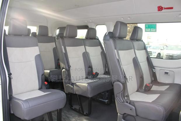 Rent 14 Seater Toyota Hiace · Photo 2
