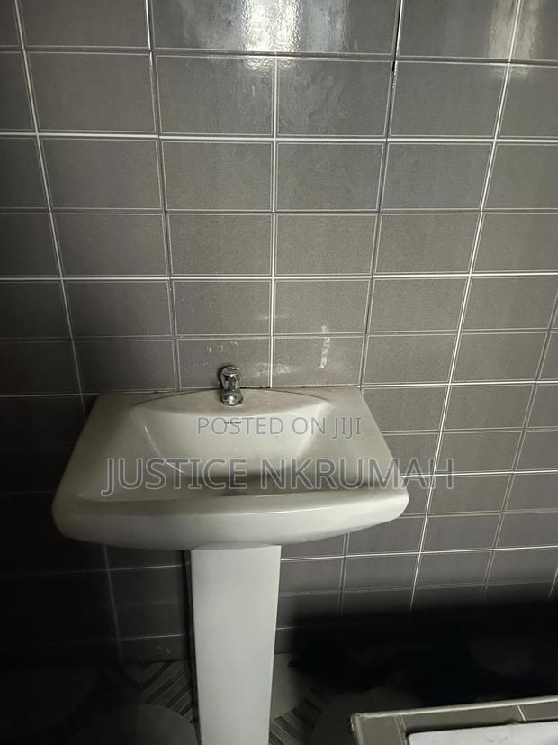 Furnished 2bdrm Apartment in Justice Estate, Old Barrier for rent · Photo 7