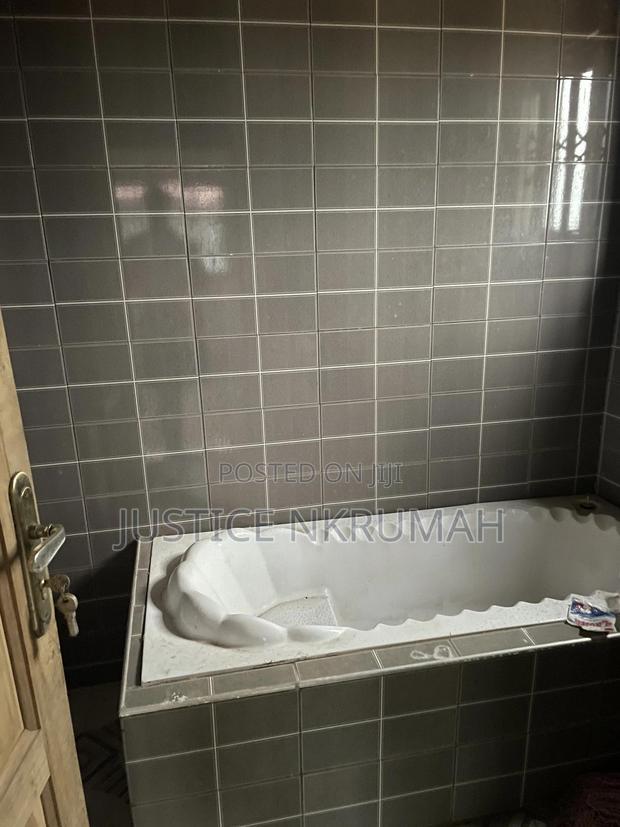 Furnished 2bdrm Apartment in Justice Estate, Old Barrier for rent · Photo 5