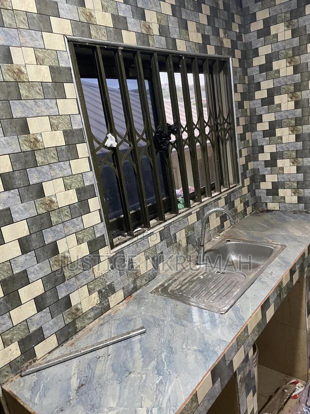 Furnished 2bdrm Apartment in Justice Estate, Old Barrier for rent · Photo 8