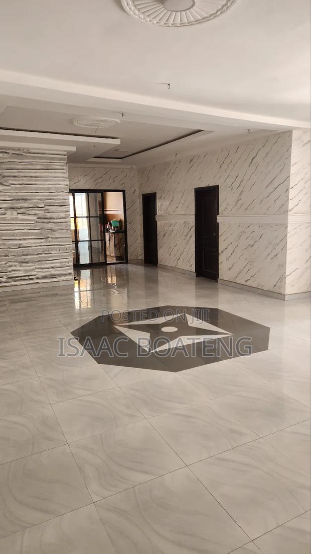 5bdrm House in Happy Street Estate, Ejisu-Juaben Municipal for sale · Photo 8